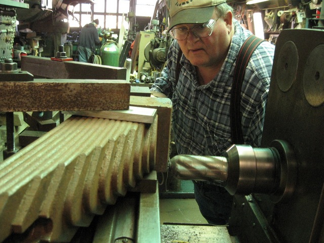 Milling the head of the spring